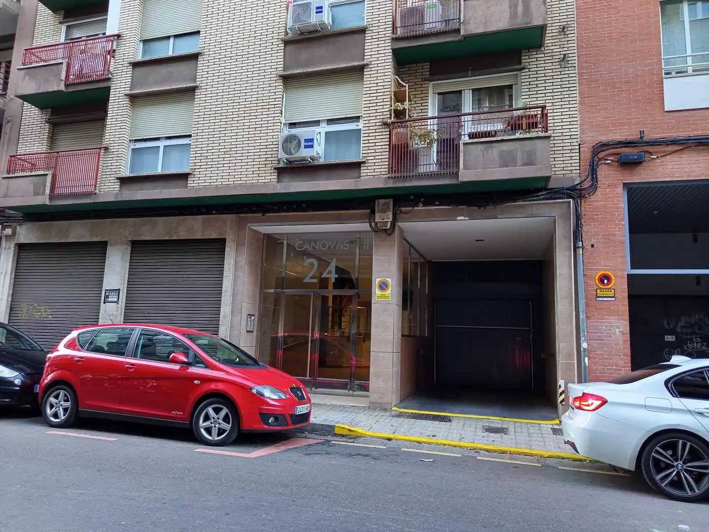 Vista exterior de Garaje en venta en Zaragoza