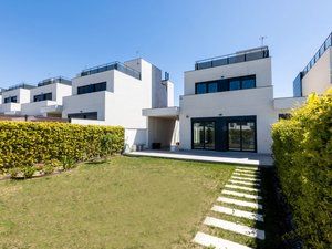 Vista exterior de Casa o chalet de alquiler en Boadilla del Monte con Aire acondicionado, Calefacción y Terraza