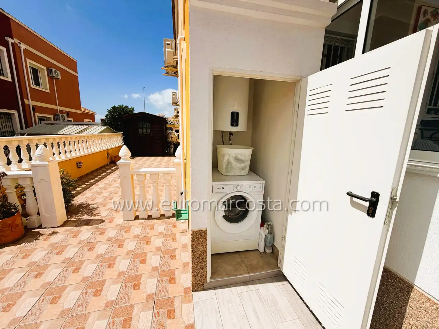 Bungalow con piscina en venta en Avenida Riegos de Levante, imagen 27