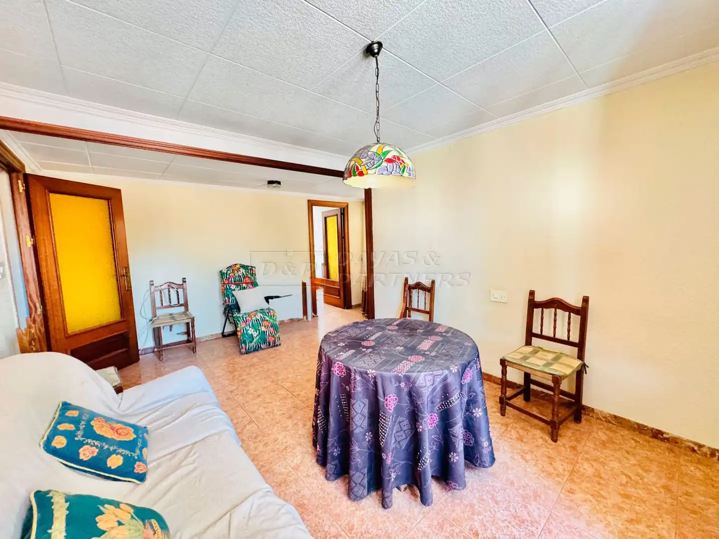 Sala de estar de Edificio en venta en El Pinós / Pinoso