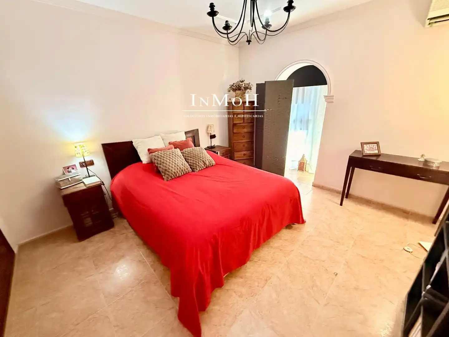 Habitación de Casa adosada en venta en Chiclana de la Frontera con Aire acondicionado, Terraza y Balcón