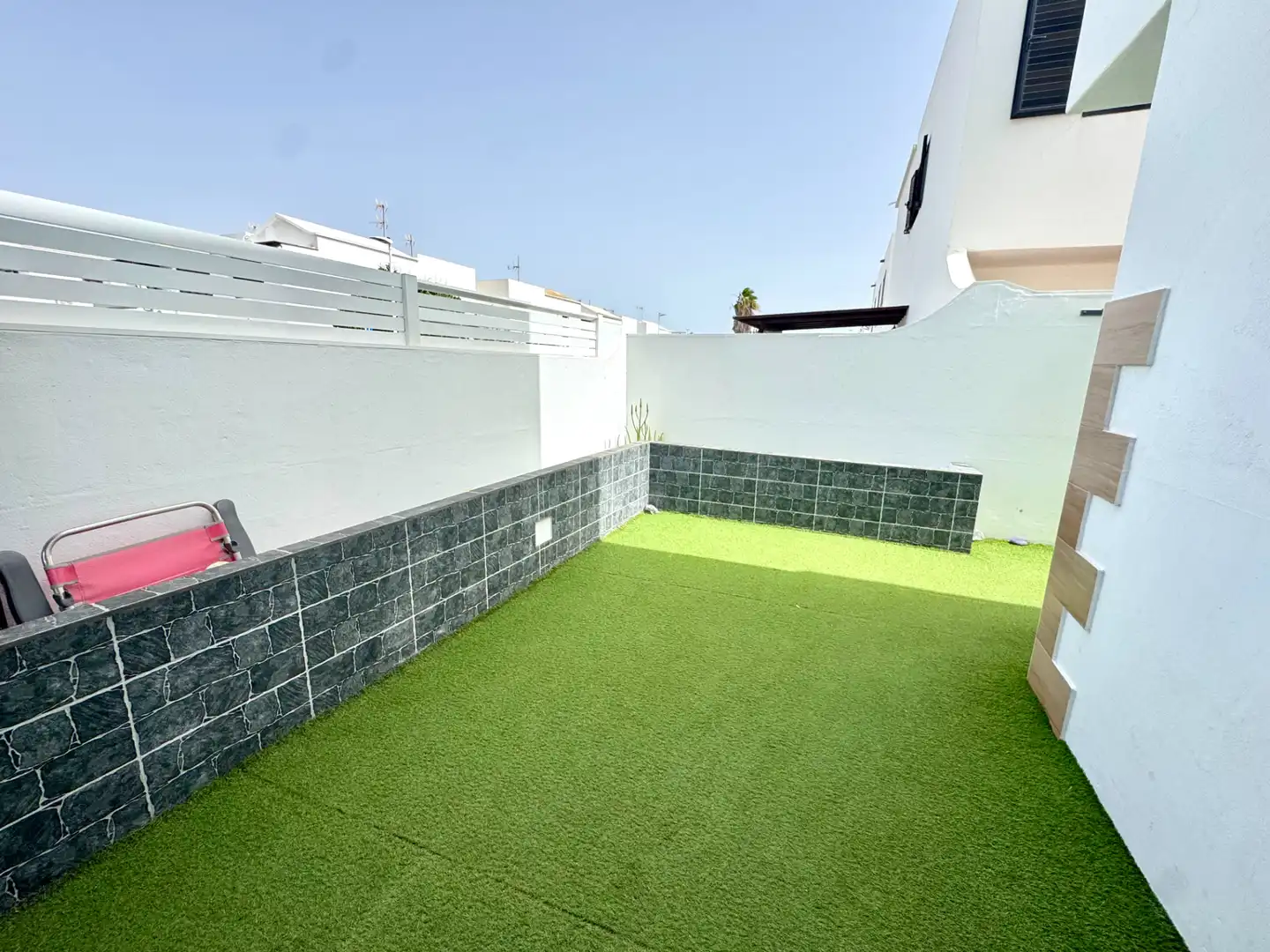 Terrassa de Casa adosada en venda en San Bartolomé amb Jardí privat, Terrassa i Piscina comunitària