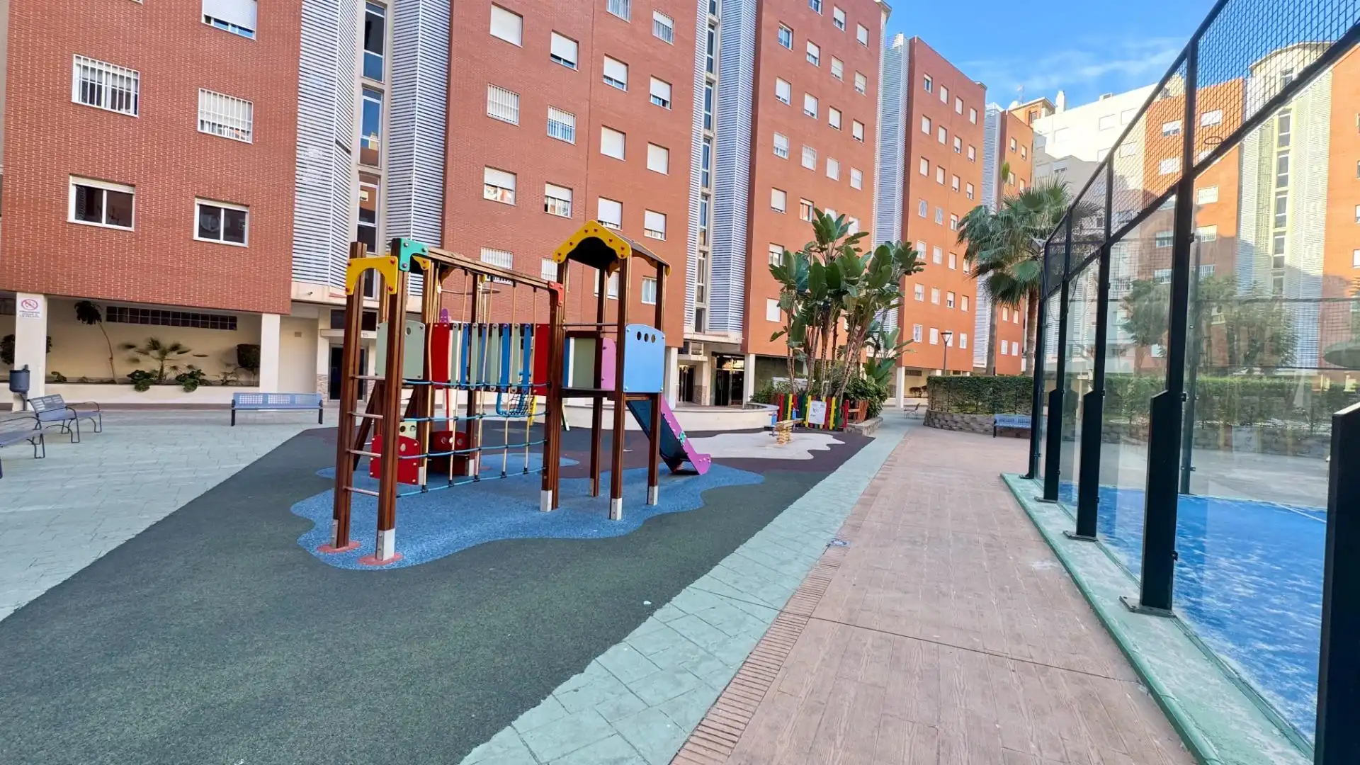 Vista exterior de Àtic en venda en Málaga amb Aire condicionat, Terrassa i Piscina comunitària