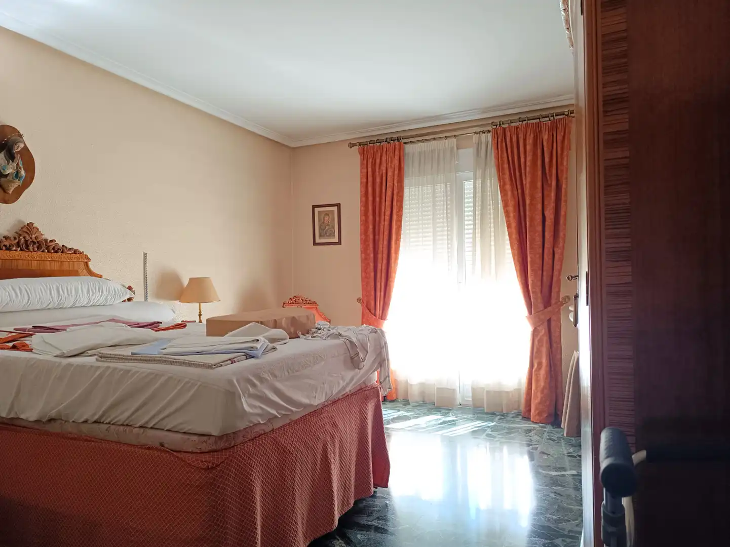 Dormitori de Casa o xalet en venda en Mancha Real amb Calefacció, Terrassa i Moblat