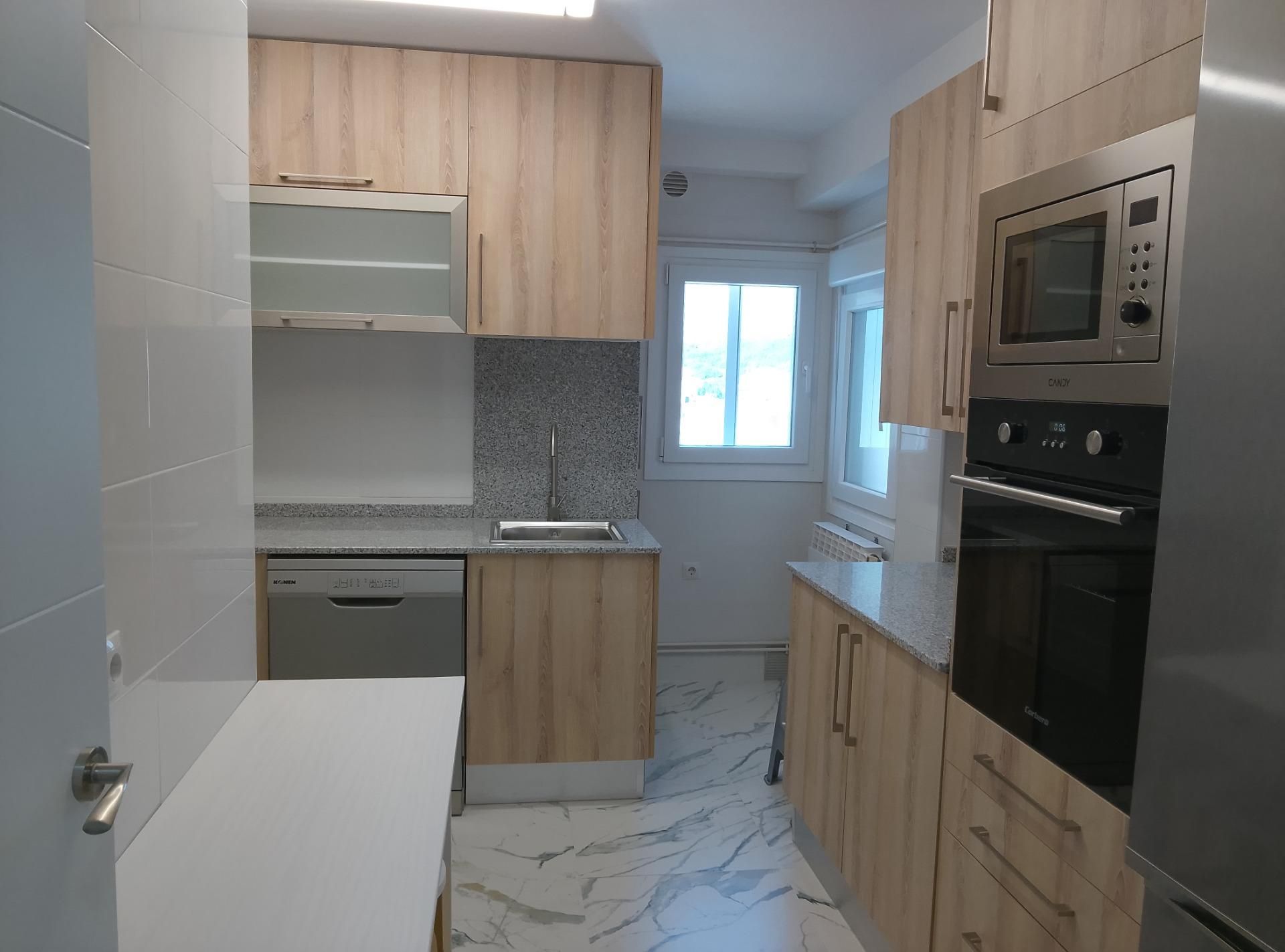 Kitchen of Flat to rent in Burgos Capital  with Terrace