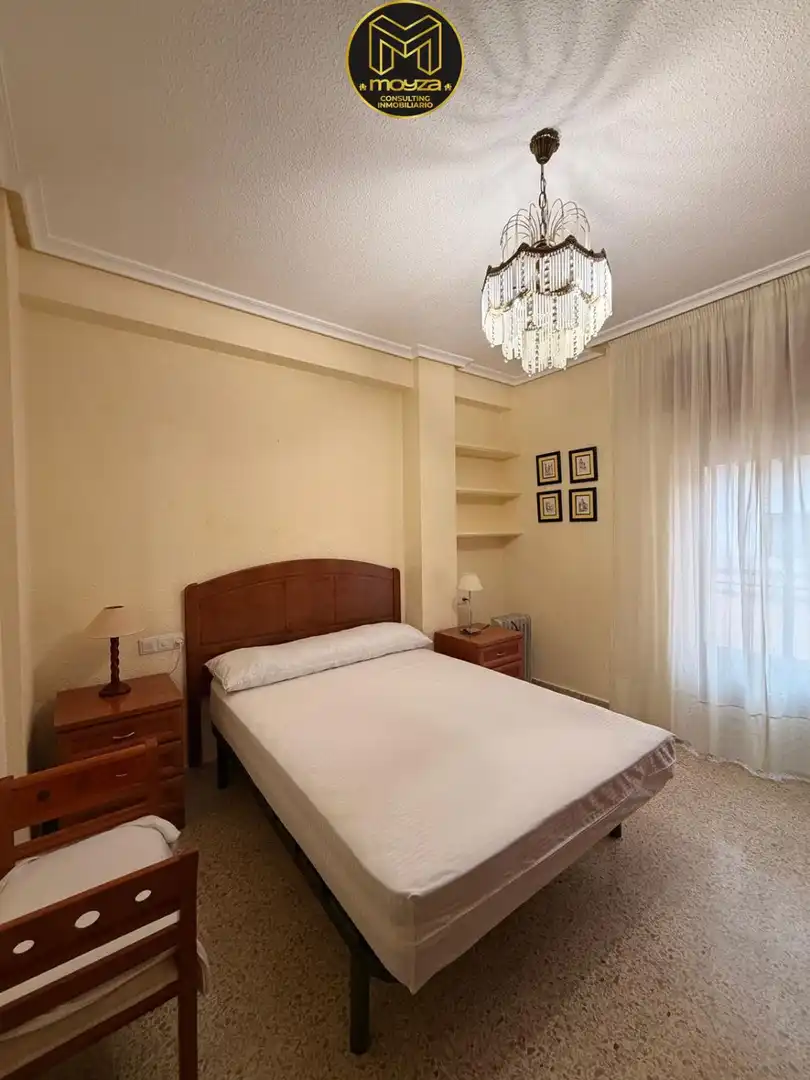 Habitación de Piso de alquiler en Jaén con Aire acondicionado, Terraza y Balcón