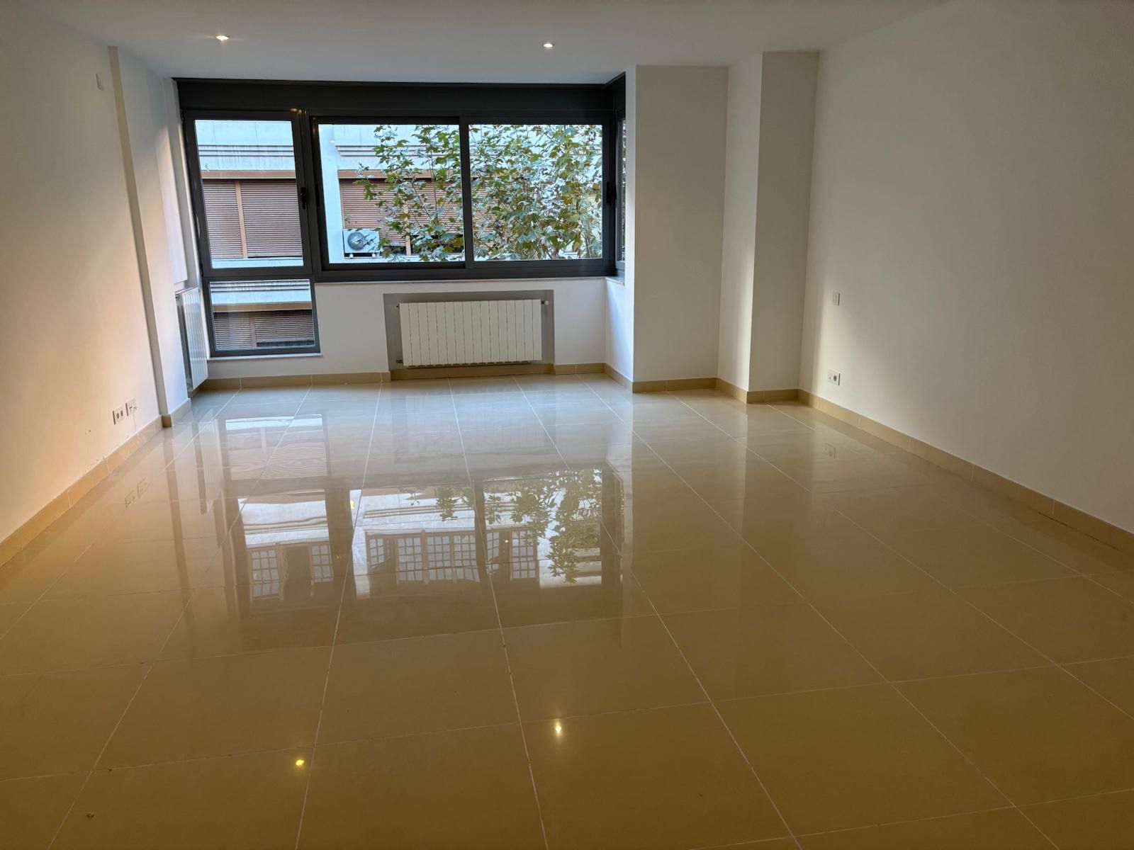 Sala d'estar de Pis de lloguer en Ciudad Real Capital amb Aire condicionat, Calefacció i Jardí privat