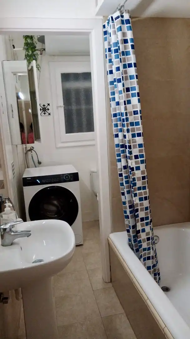 Bathroom of Apartments for rent in Marbella  with Air Conditioner, Heating and Terrace