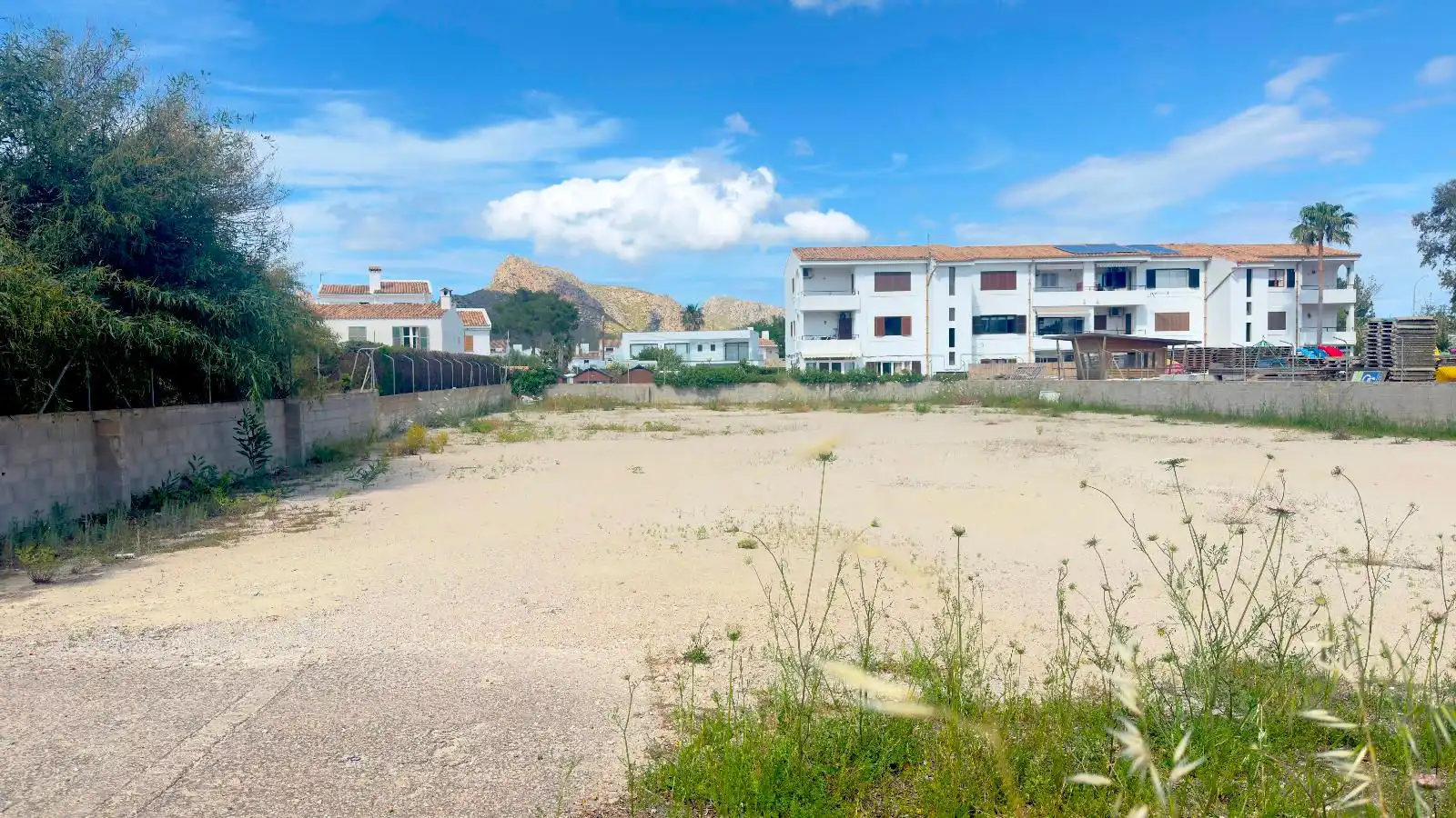 Terreny industrial en venda en Pollença