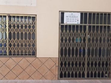 Local comercial de lloguer a Convento