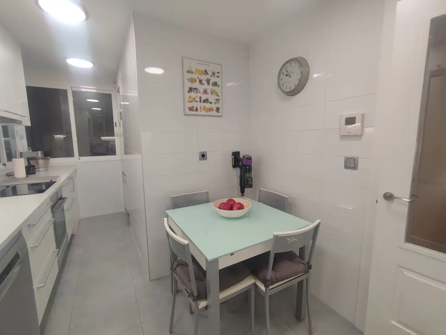 Cocina de Piso en venta en Madrid con Aire acondicionado, Calefacción y Jardín privado