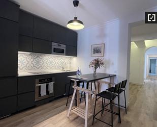 Kitchen of Flat to rent in  Madrid Capital  with Air Conditioner, Heating and Furnished