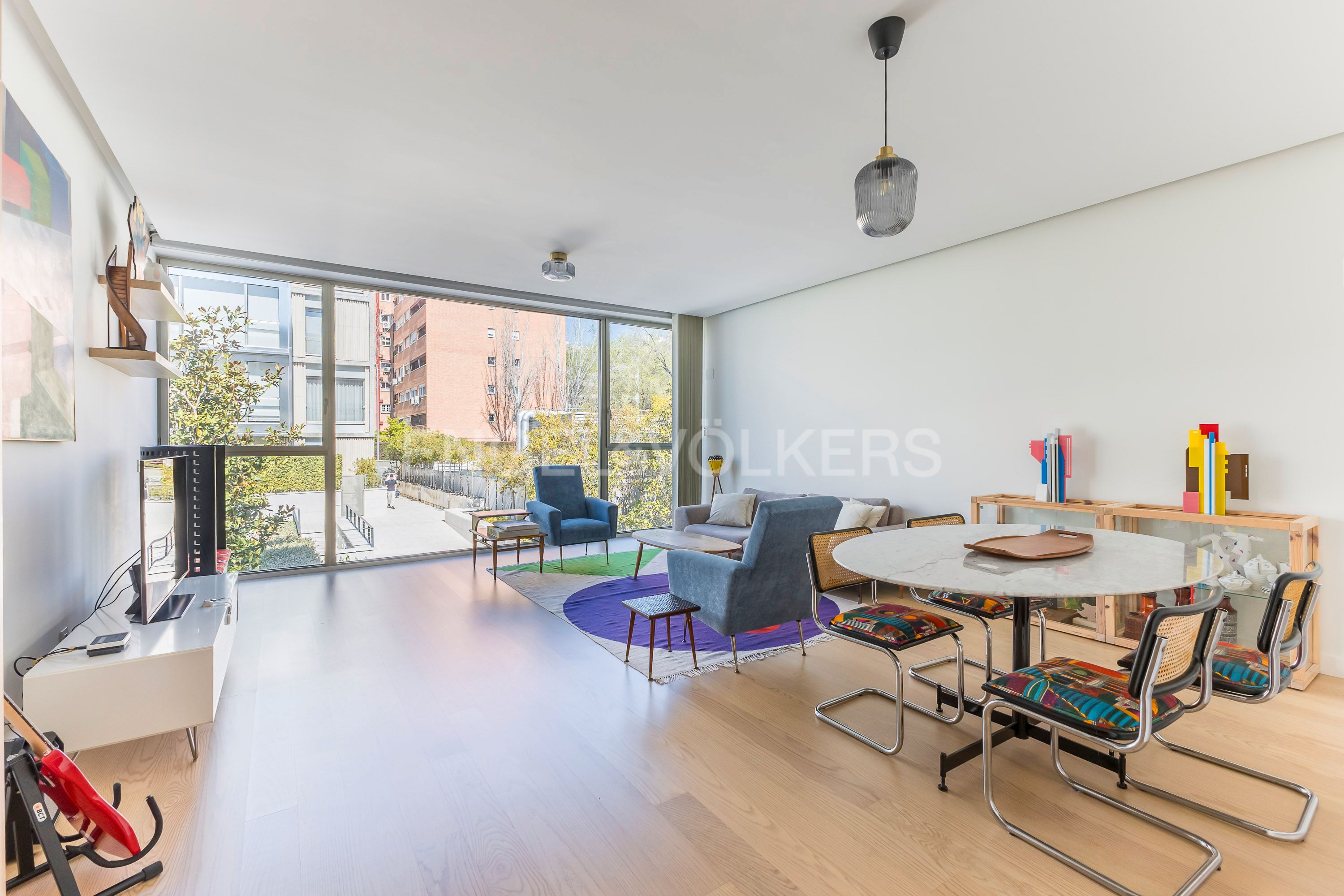 Vista exterior de Apartament en venda en  Madrid Capital amb Aire condicionat, Calefacció i Jardí privat
