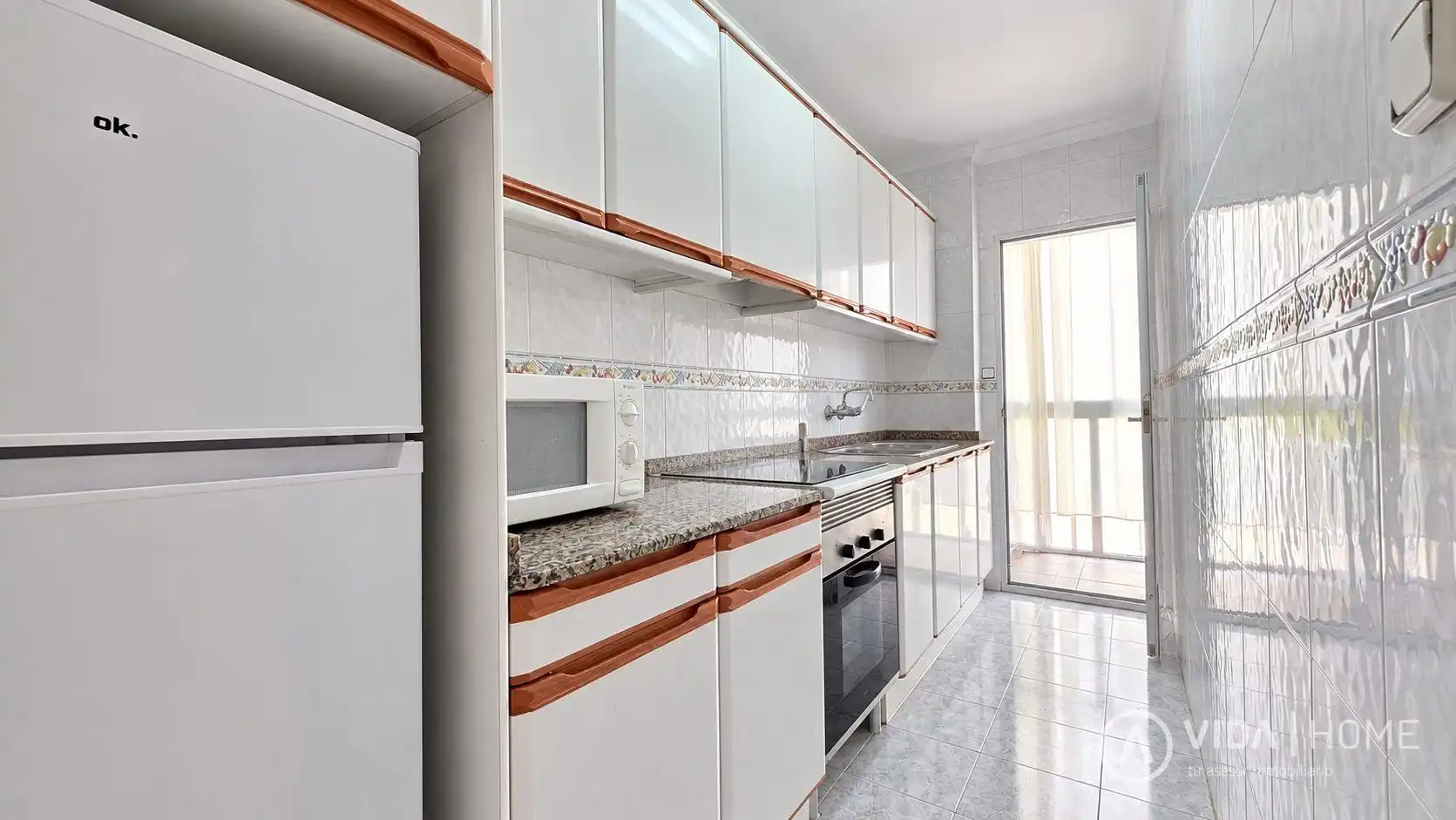 Cuina de Apartament en venda en Gandia amb Terrassa i Moblat