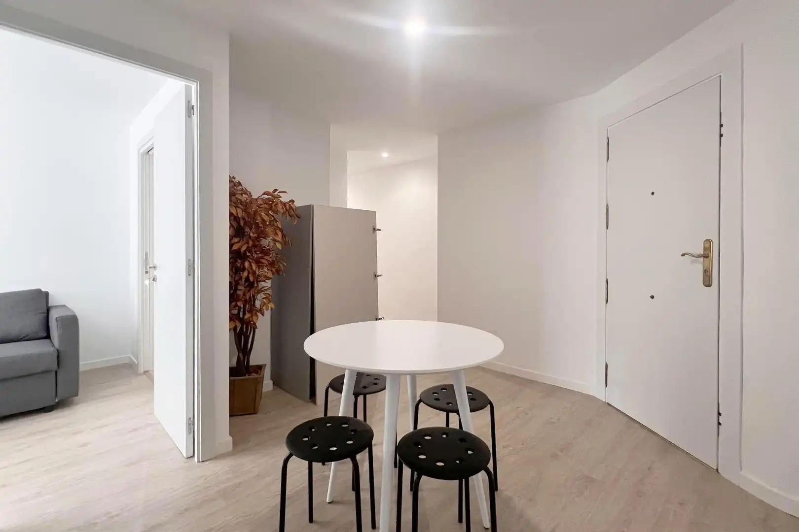 Room in Calle MANUEL DE FALLA, Norte - Universidad
