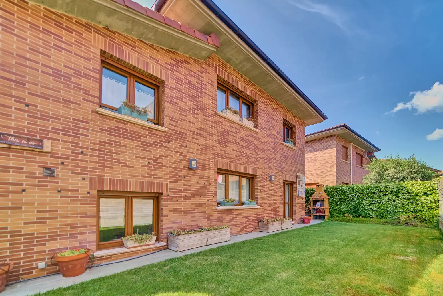 Vista exterior de Casa o chalet en venta en Orkoien con Calefacción, Parquet y Terraza