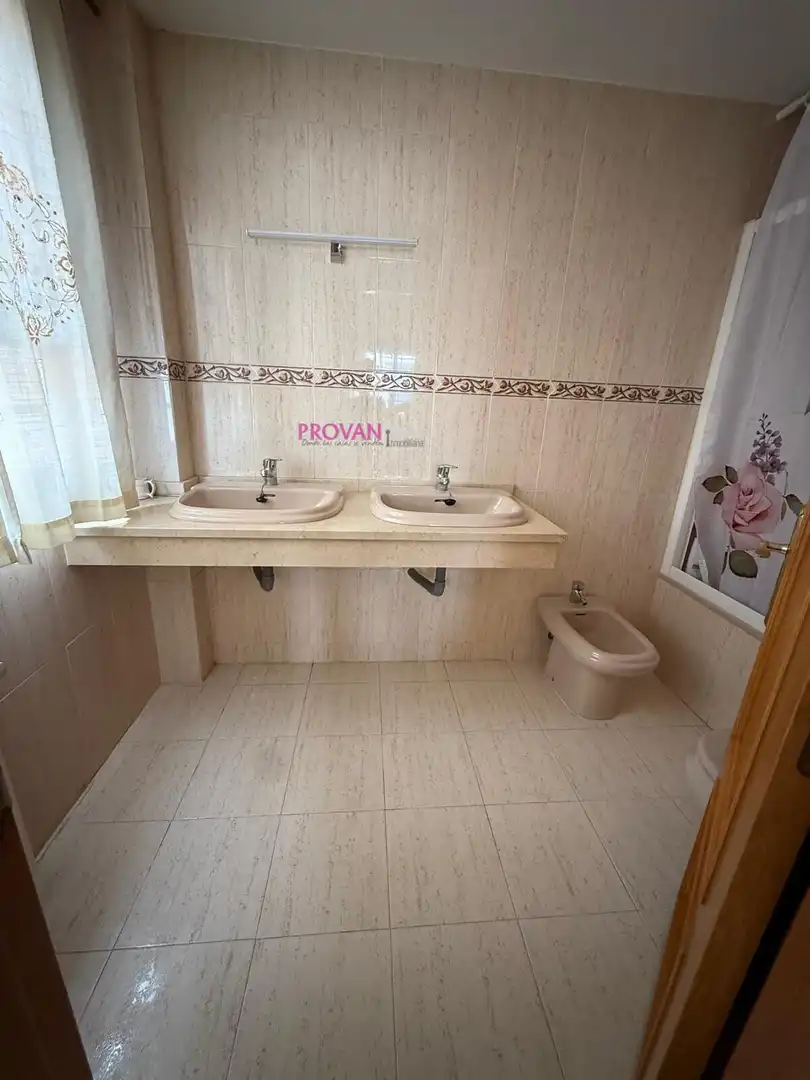 Bathroom of Detached homes for sale in Loeches  with Heating, Private garden and Storage room