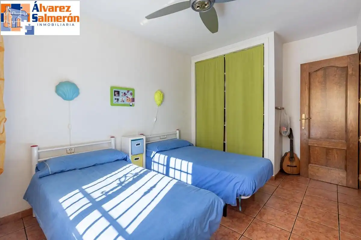 Detached house with pool for sale in Calle del Arache, imagen 19