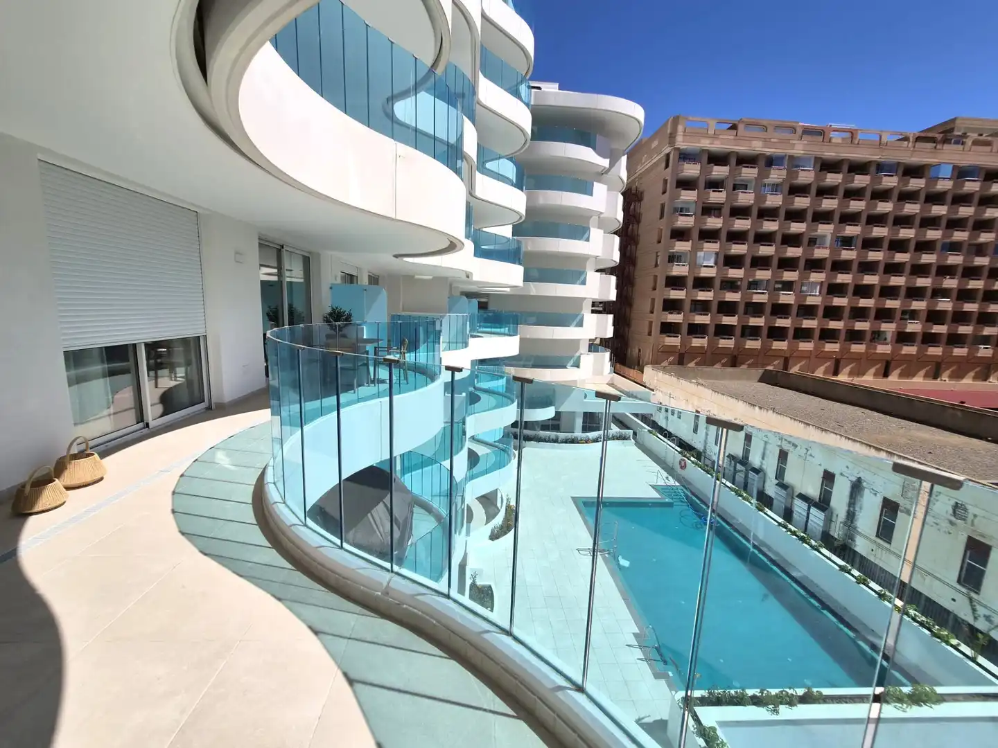 Piso de obra nueva con piscina en venta en Calle Colón 6, imagen 6