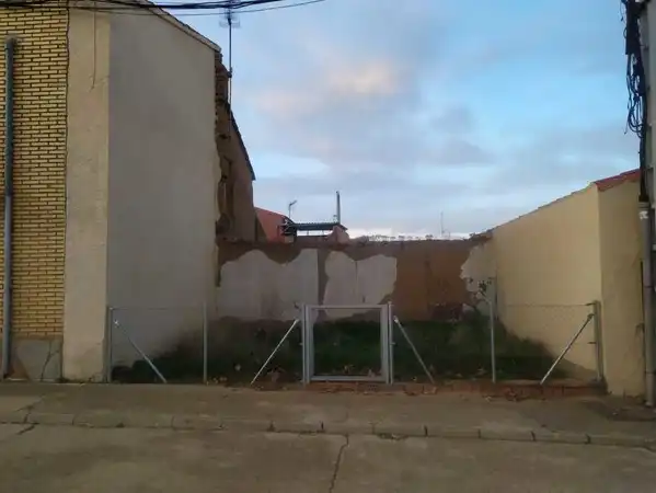 Casa adosada en venta en Montamarta