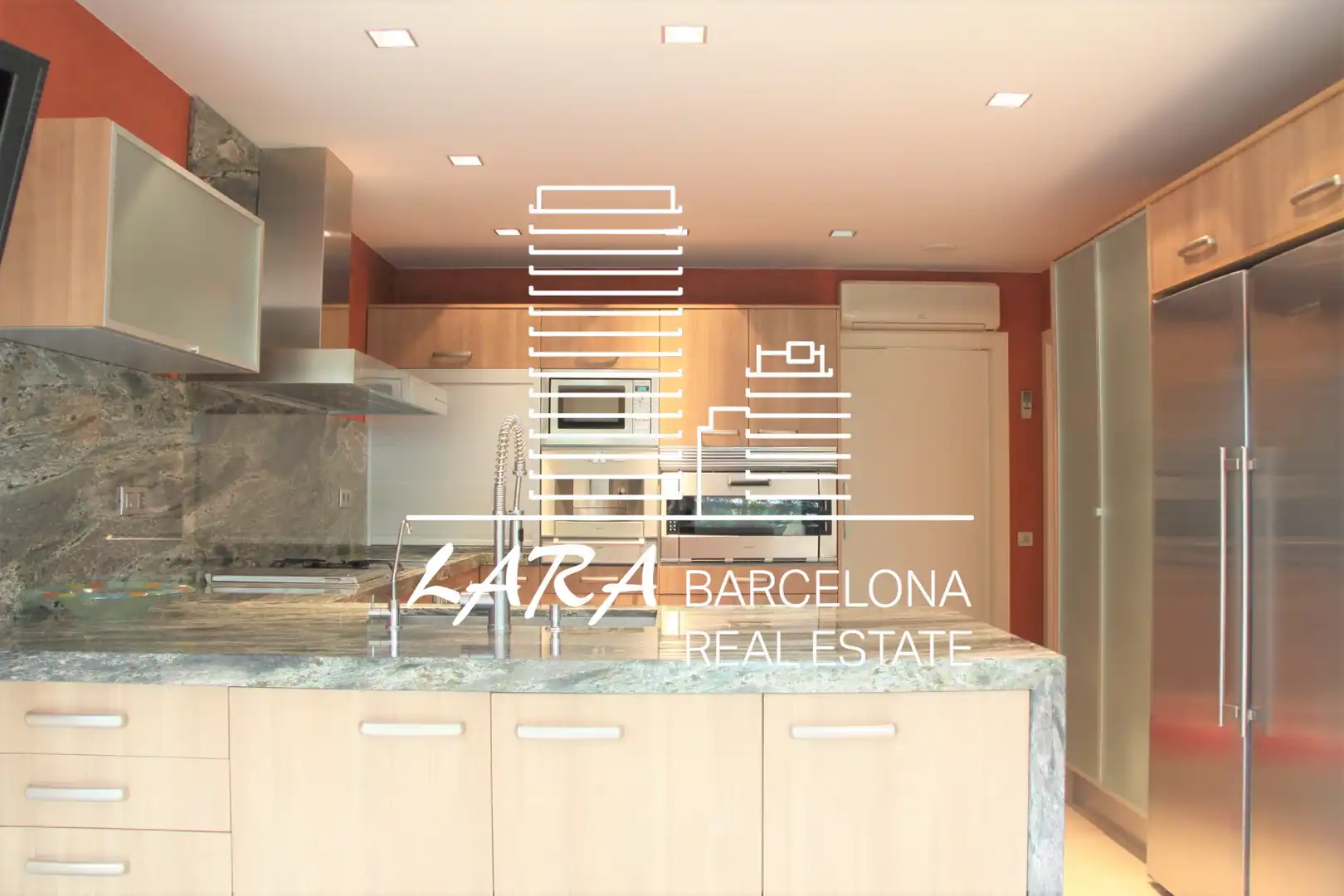 Cocina de Casa o chalet de alquiler con opción a compra en Viladecans con Aire acondicionado, Calefacción y Jardín privado