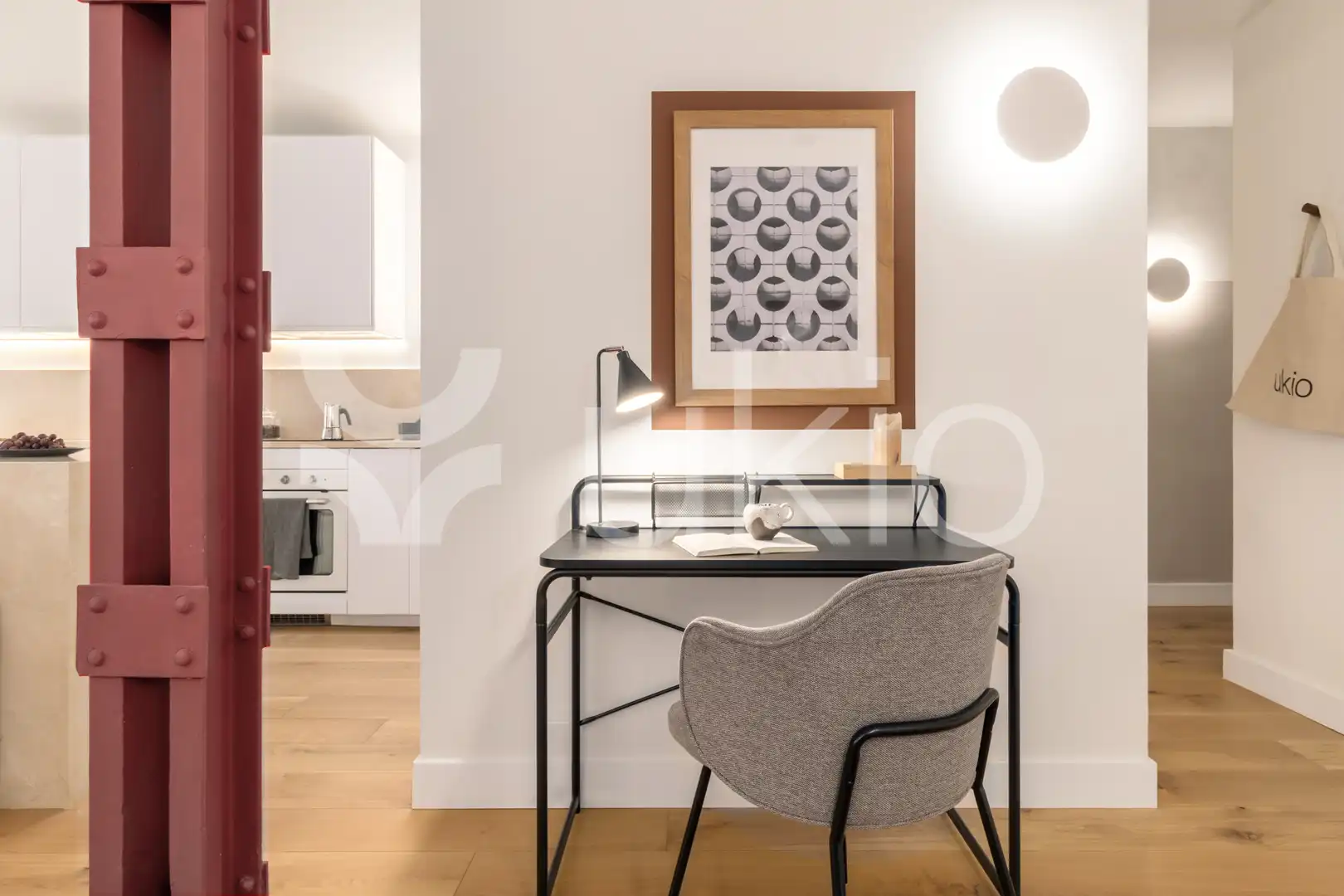 Dormitori de Apartament de lloguer en Madrid amb Aire condicionat, Calefacció i Moblat
