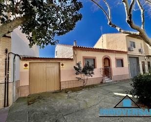 Vista exterior de Casa o xalet en venda en  Zaragoza Capital amb Terrassa