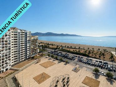 Apartament amb ascensor en venda a Passeig Passeig Marítim