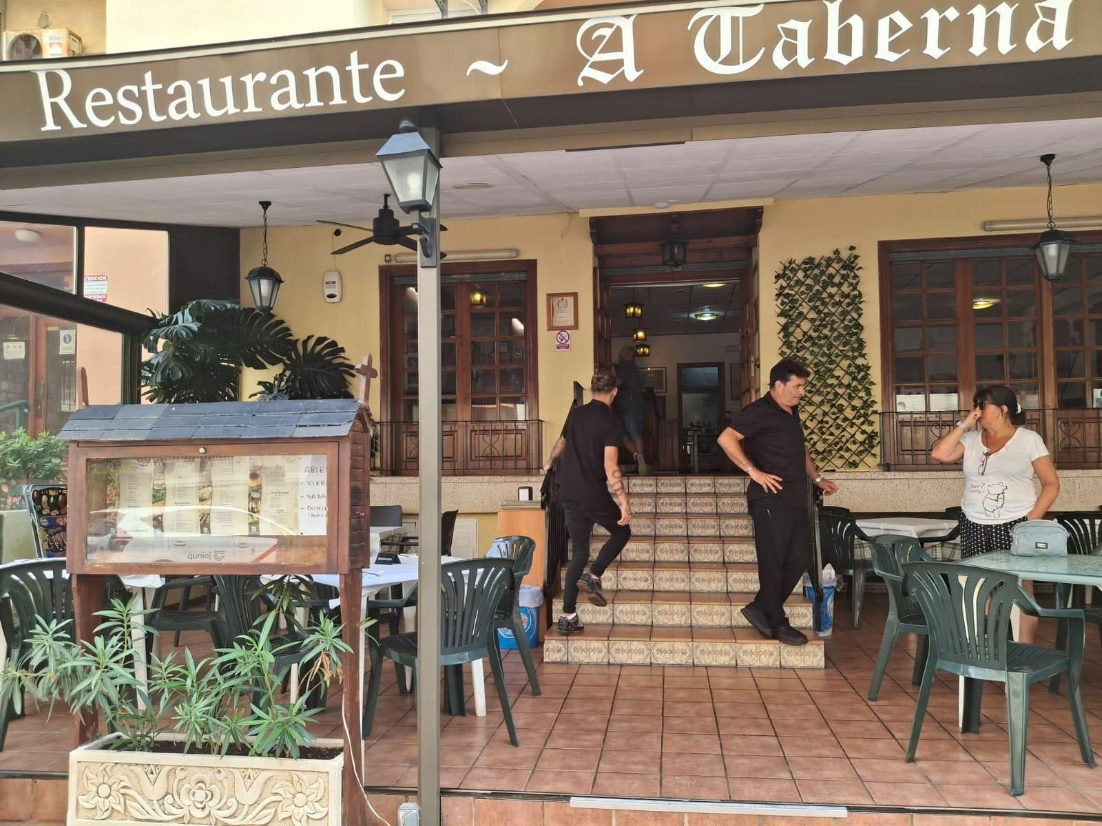 Local en venda en Gandia amb Aire condicionat, Terrassa i Moblat
