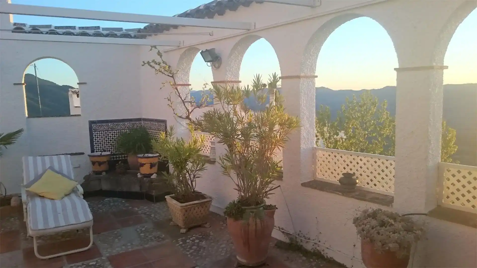 Terrassa de Casa o xalet en venda en Segura de la Sierra amb Balcó