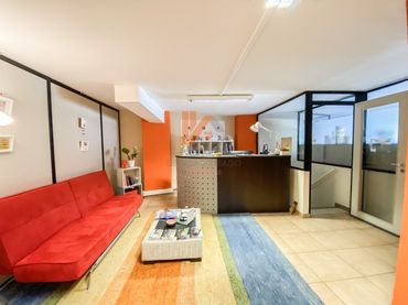 Bureau à vendre à Avenida Romero Donallo 17