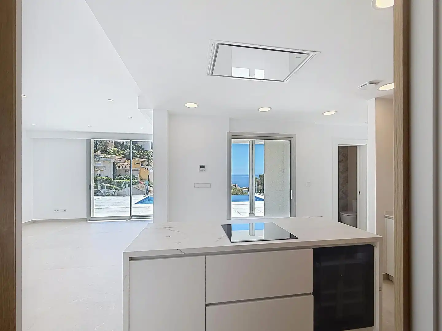 Chalet con piscina en venta en Cumbre del Sol, imagen 4