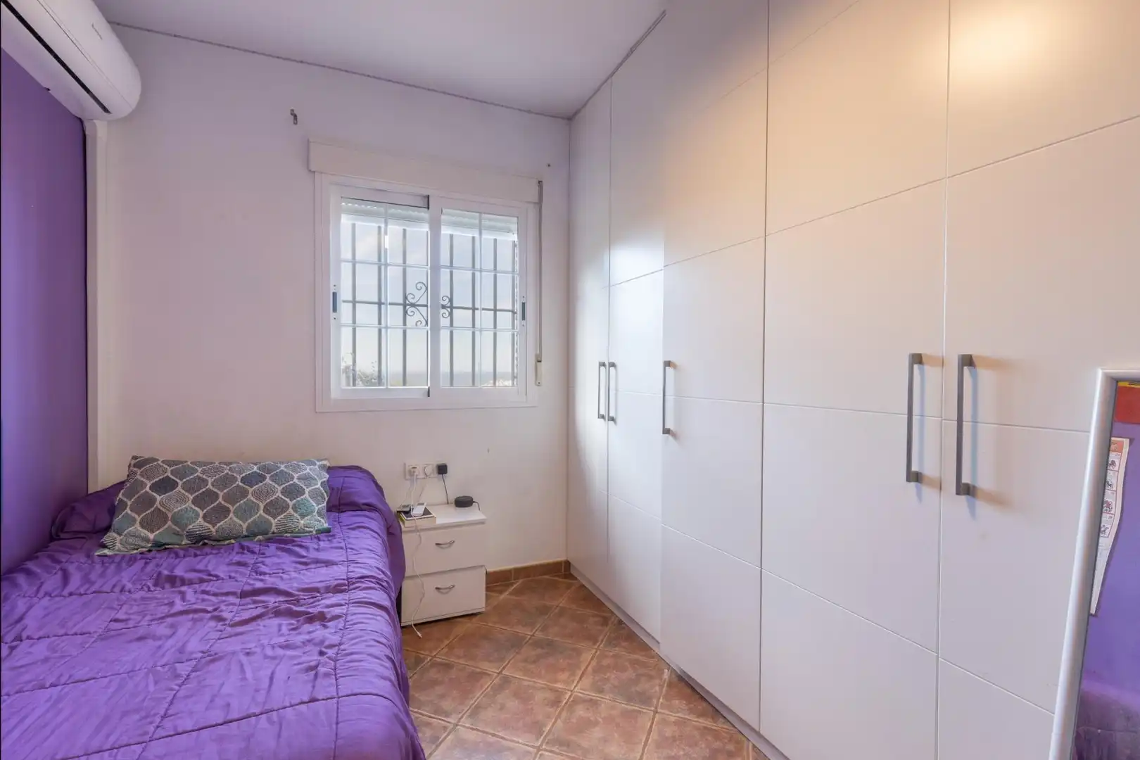 Habitación de Casa o chalet en venta en Madrid con Aire acondicionado, Calefacción y Jardín privado