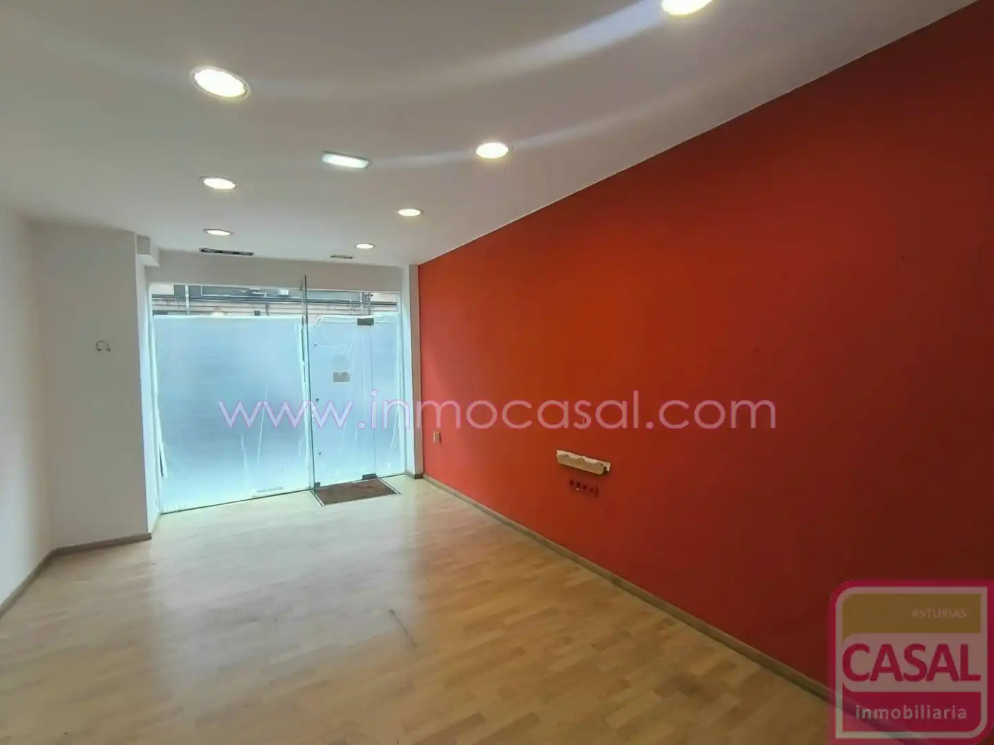 Local comercial en venta en Sama, imagen 2