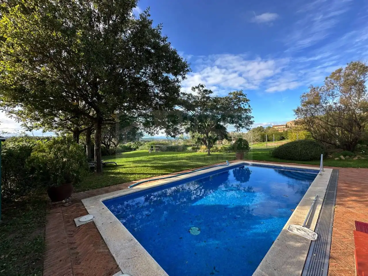 Piscina de Casa o xalet en venda en Ultramort amb Aire condicionat, Calefacció i Jardí privat