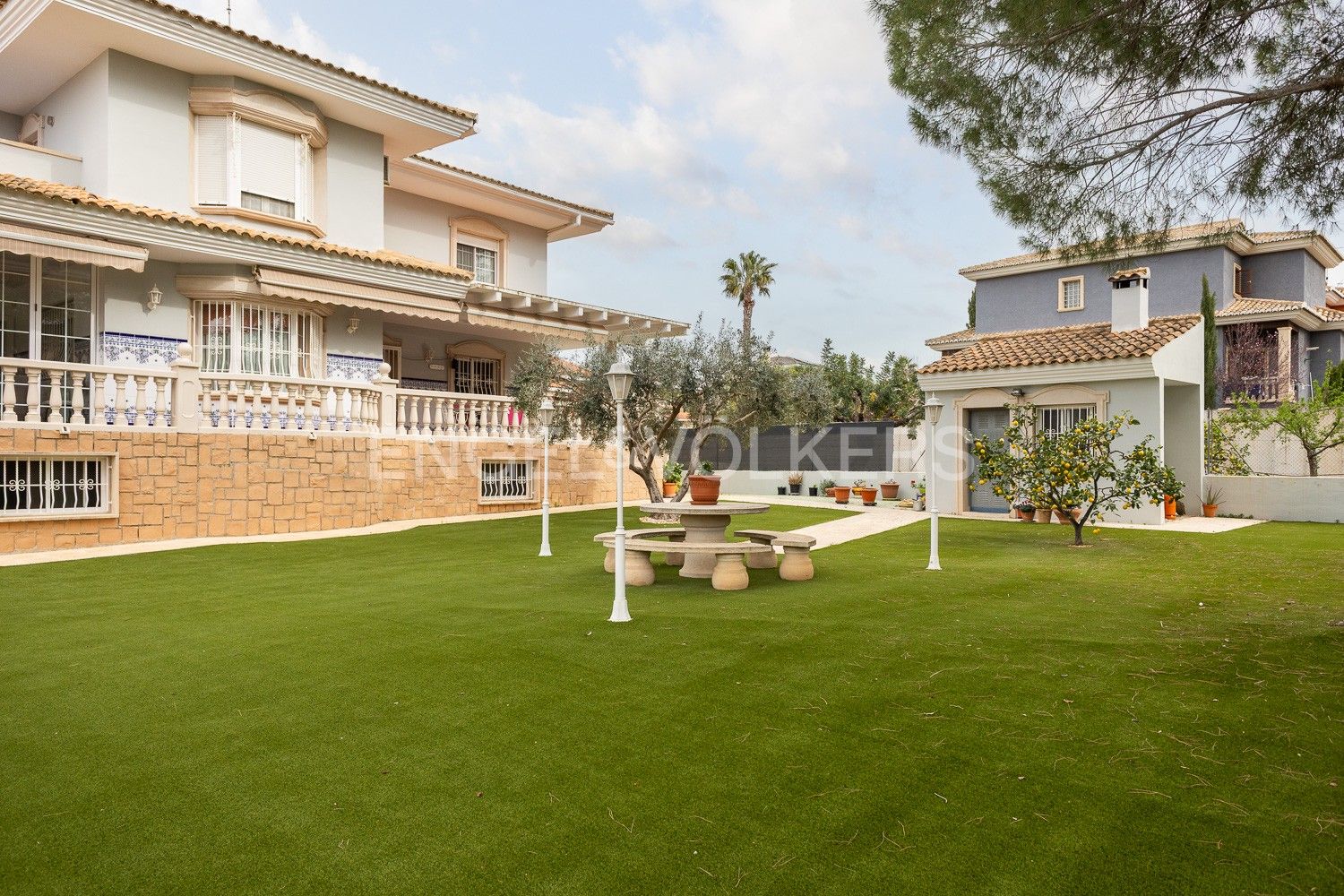 Vista exterior de Finca rústica en venda en Riba-roja de Túria amb Aire condicionat, Calefacció i Jardí privat
