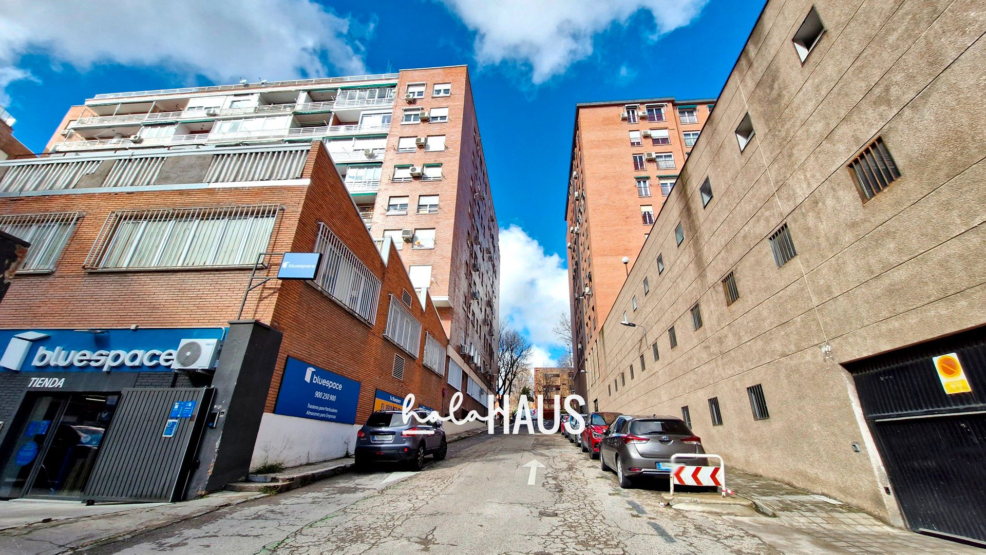 Exterior view of Garage for sale in  Madrid Capital