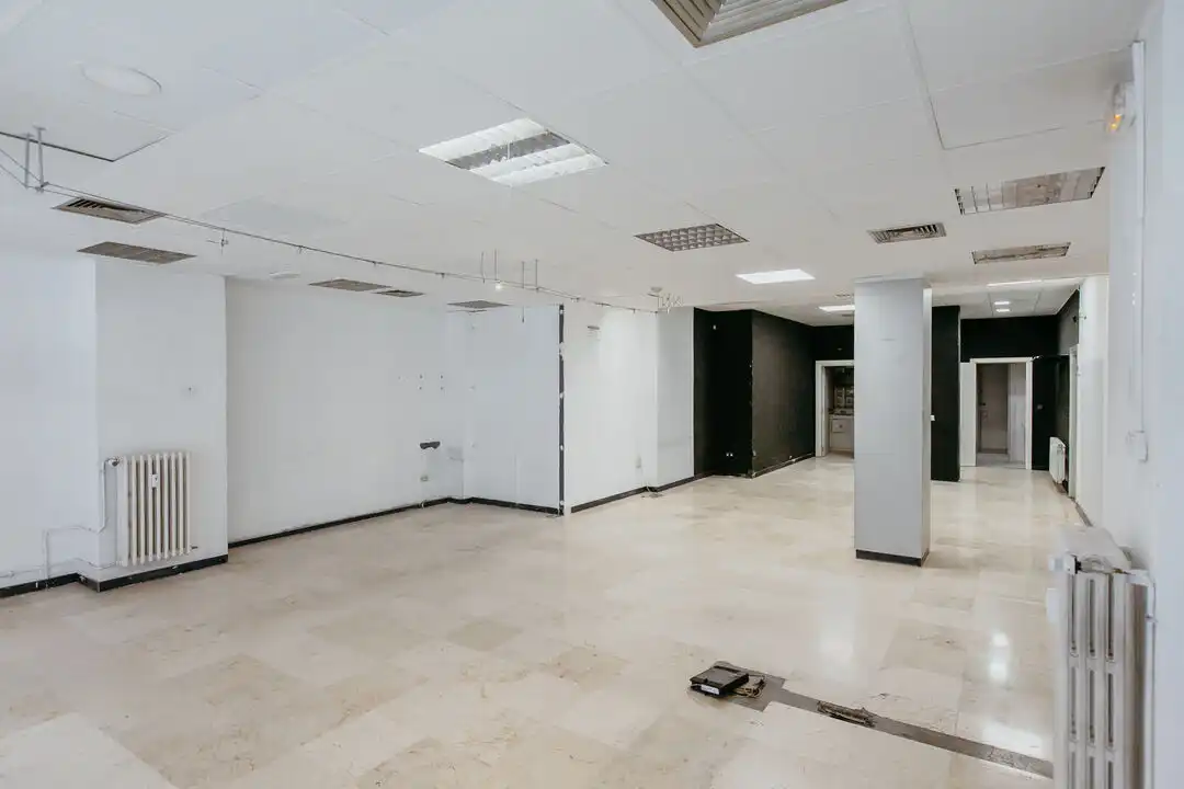 Local comercial de lloguer a Calle Zaragoza 3, imagen 3