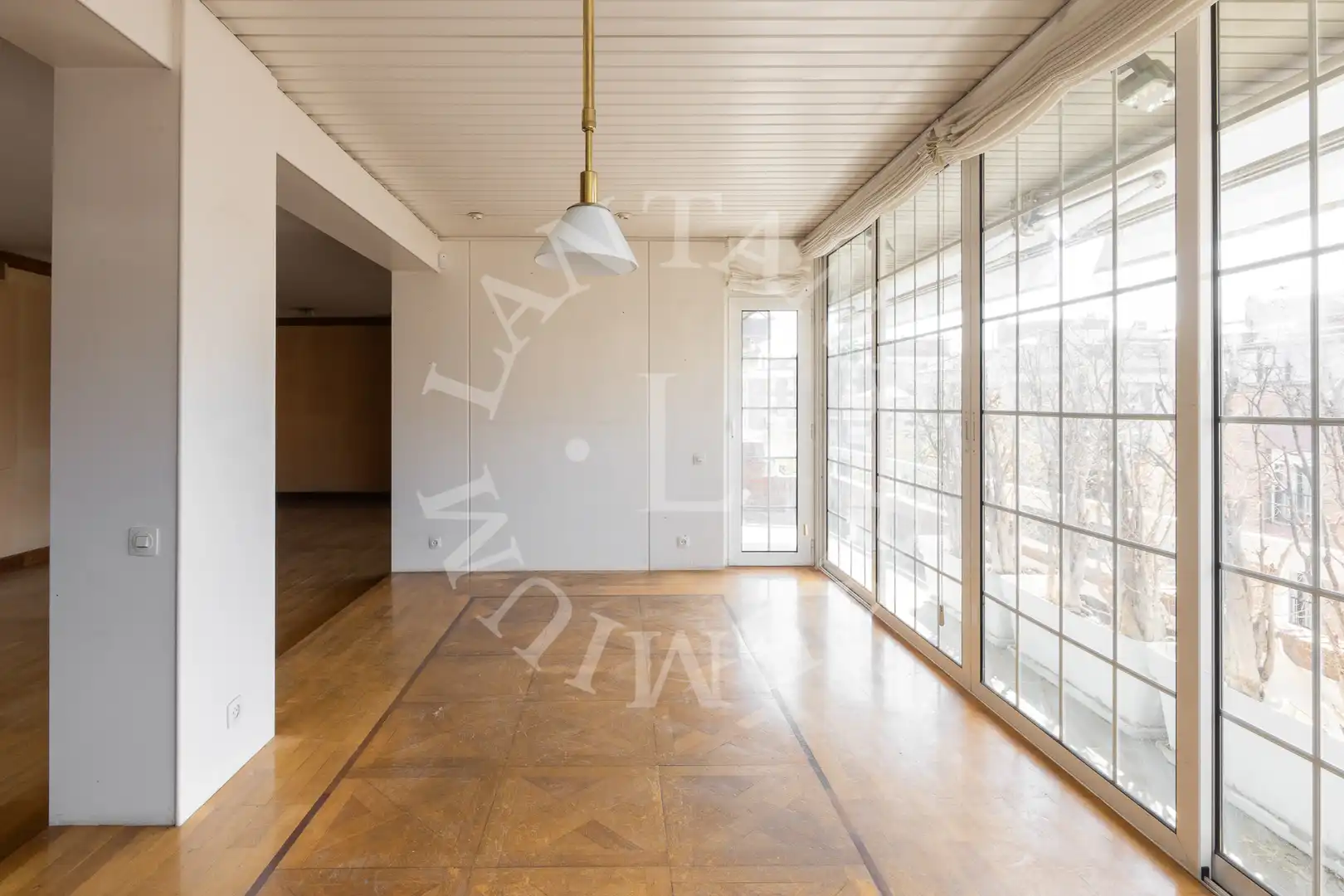 Esszimmer von Dachboden zum Verkauf in Barcelona mit Heizung, Parkett und Terrasse