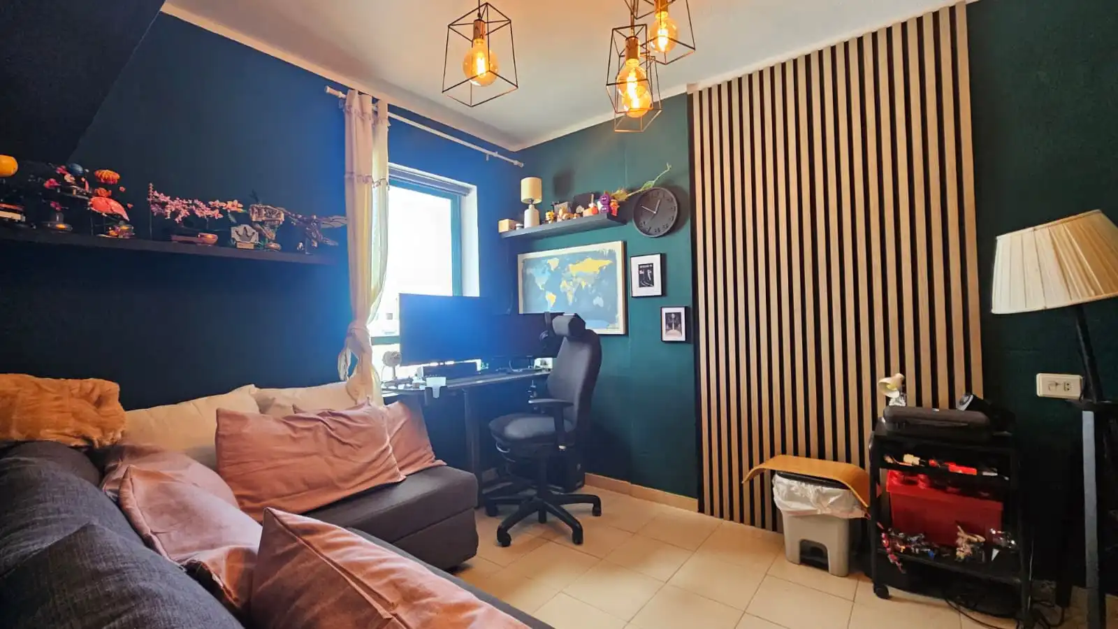 Schlafzimmer von Maisonette zum Verkauf in Arona mit Parkett, Möbliert und Ofen