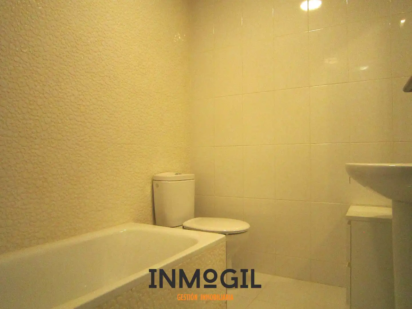 Badezimmer von Wohnung zum Verkauf in Navacerrada mit Heizung, Terrasse und Ofen