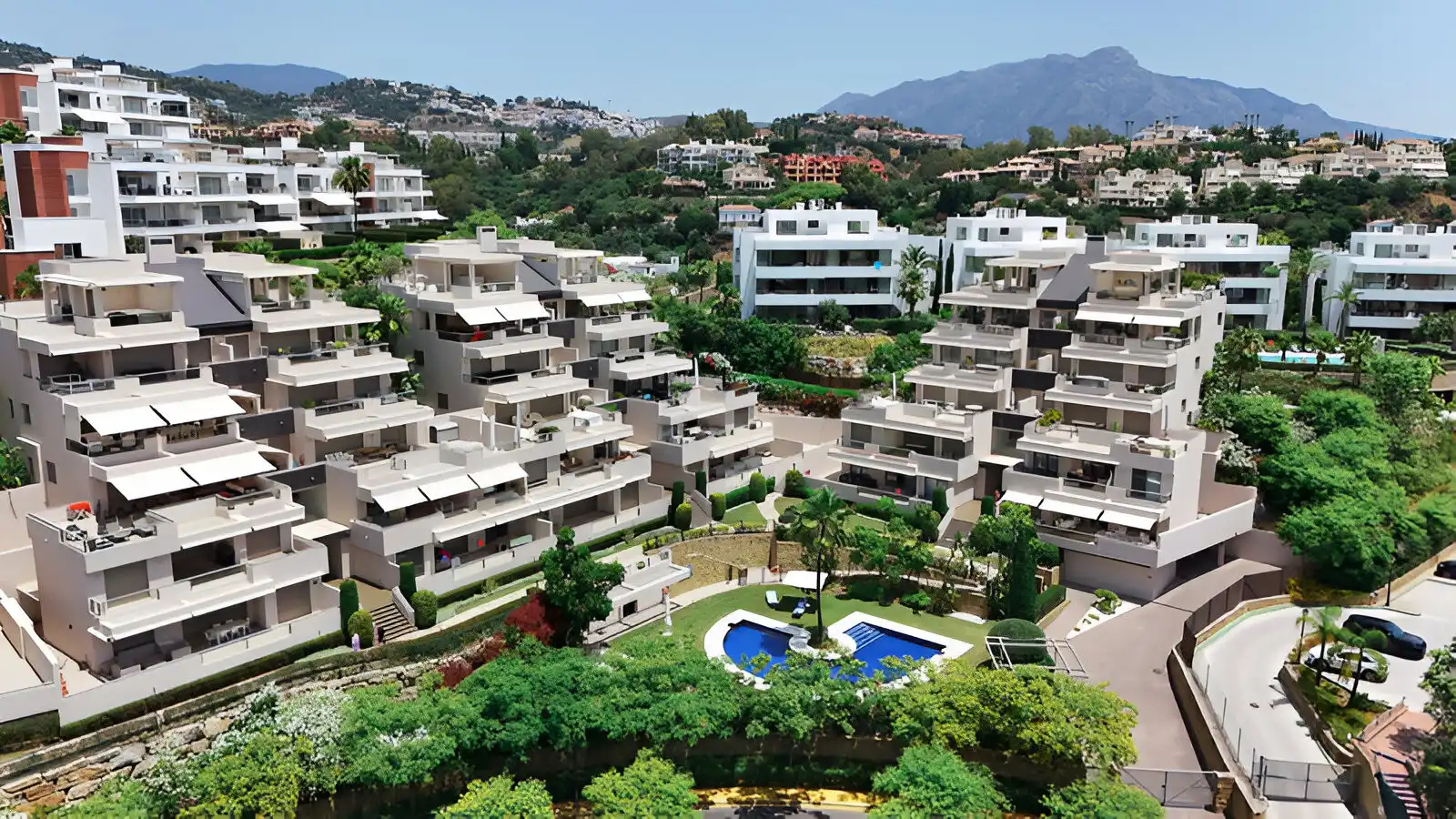 Apartamento con piscina en venta en Los Arqueros  - Puerto del Almendro
