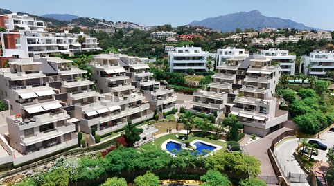 Apartamento de planta media en venta en Benahavís