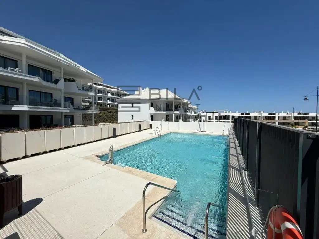 Flat with pool for sale in Fuengirola