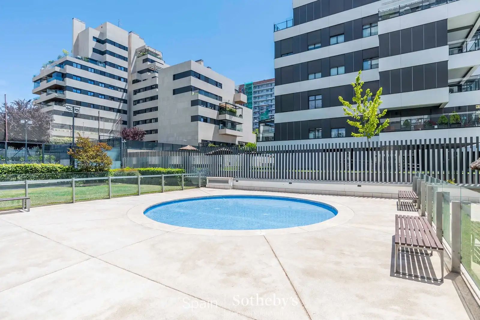 Piscina de Apartamento en venta en Madrid con Aire acondicionado, Calefacción y Terraza
