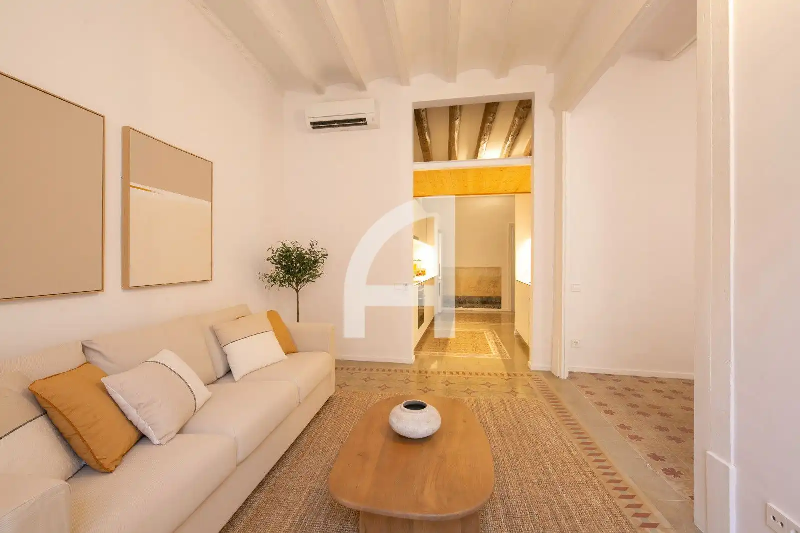 Flat with terrace to rent in Duran i Bas, imagen 2