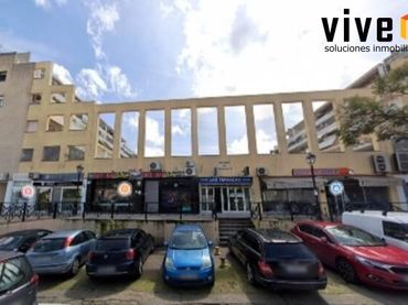 Pis amb piscina en venda a Avenida MAIRENA DE