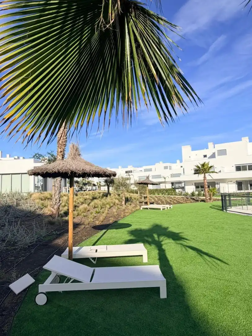 Terraza de Apartamento de alquiler en Estepona con Aire acondicionado, Terraza y Amueblado