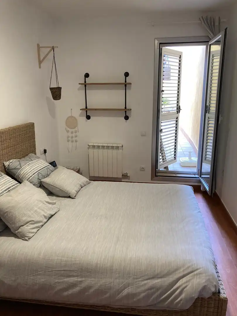 Habitación de Planta baja en venta en Castellar del Vallès con Calefacción y Terraza