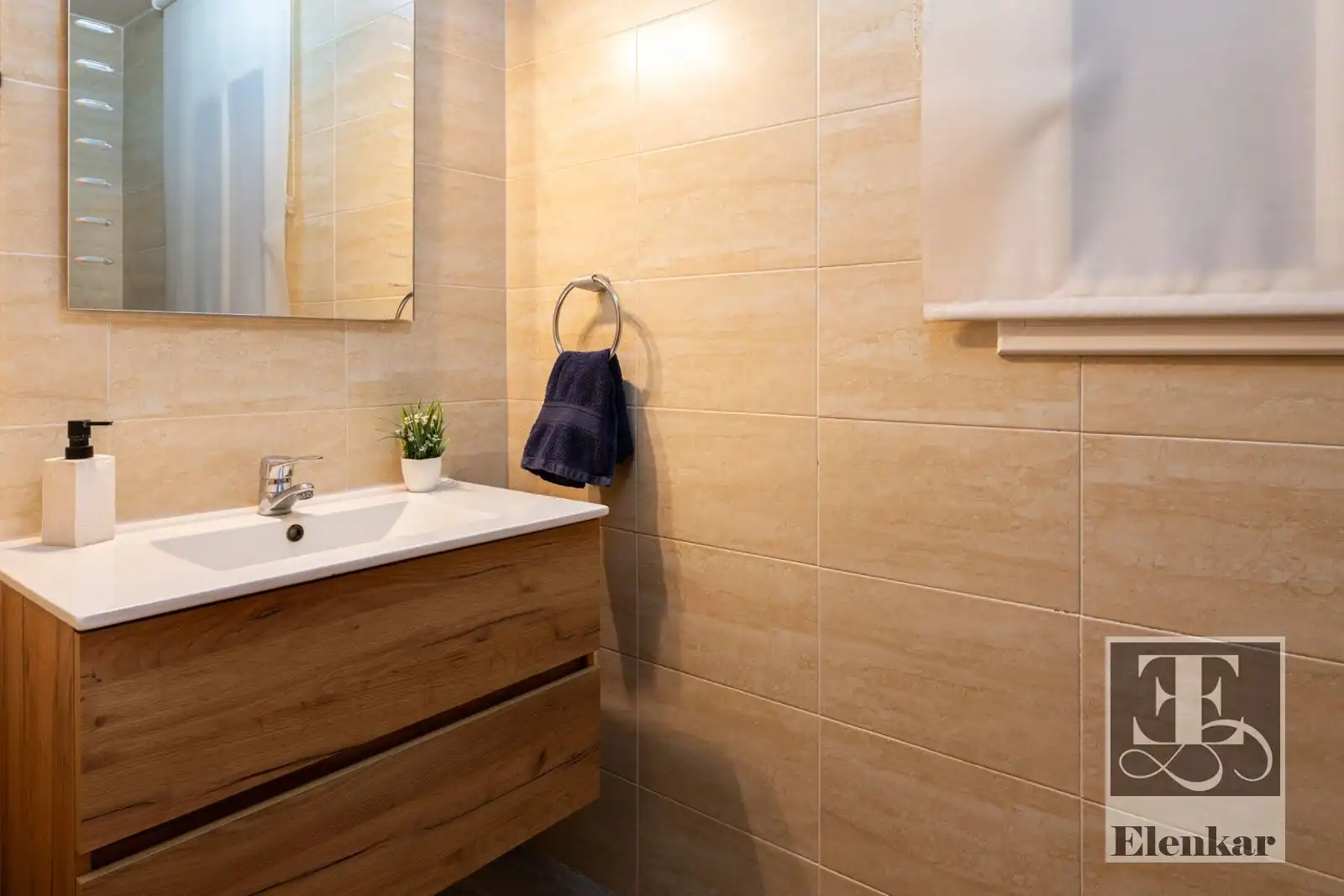 Baño de Casa adosada en venta en Santa Oliva con Aire acondicionado, Terraza y Trastero